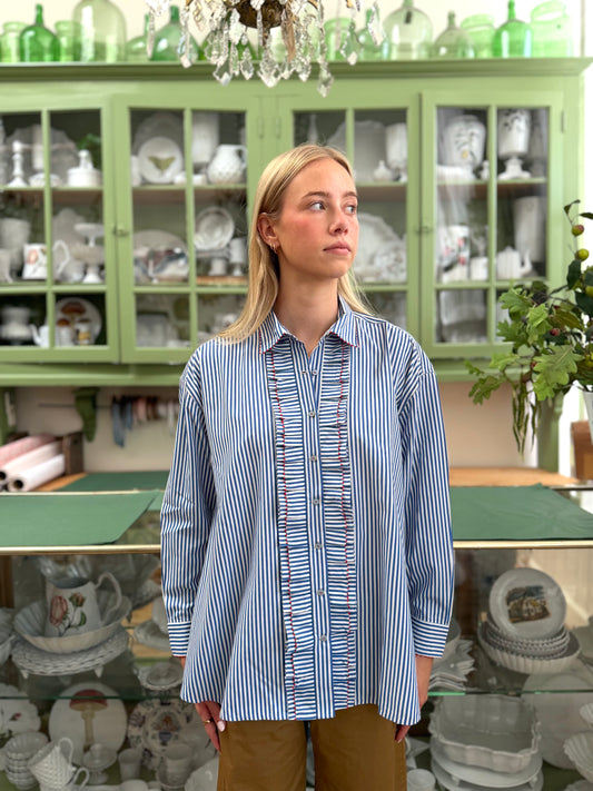 Péro Blue Stripe Shirt With Front Ruffle Detail