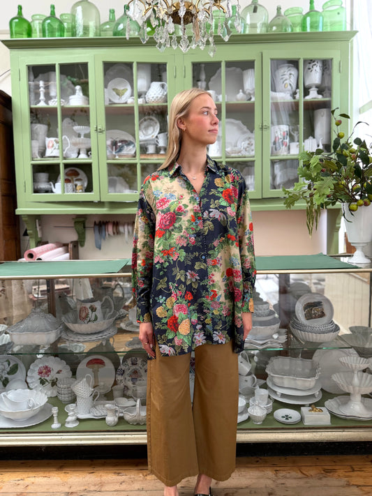 Péro Navy Floral Button Up Silk Shirt