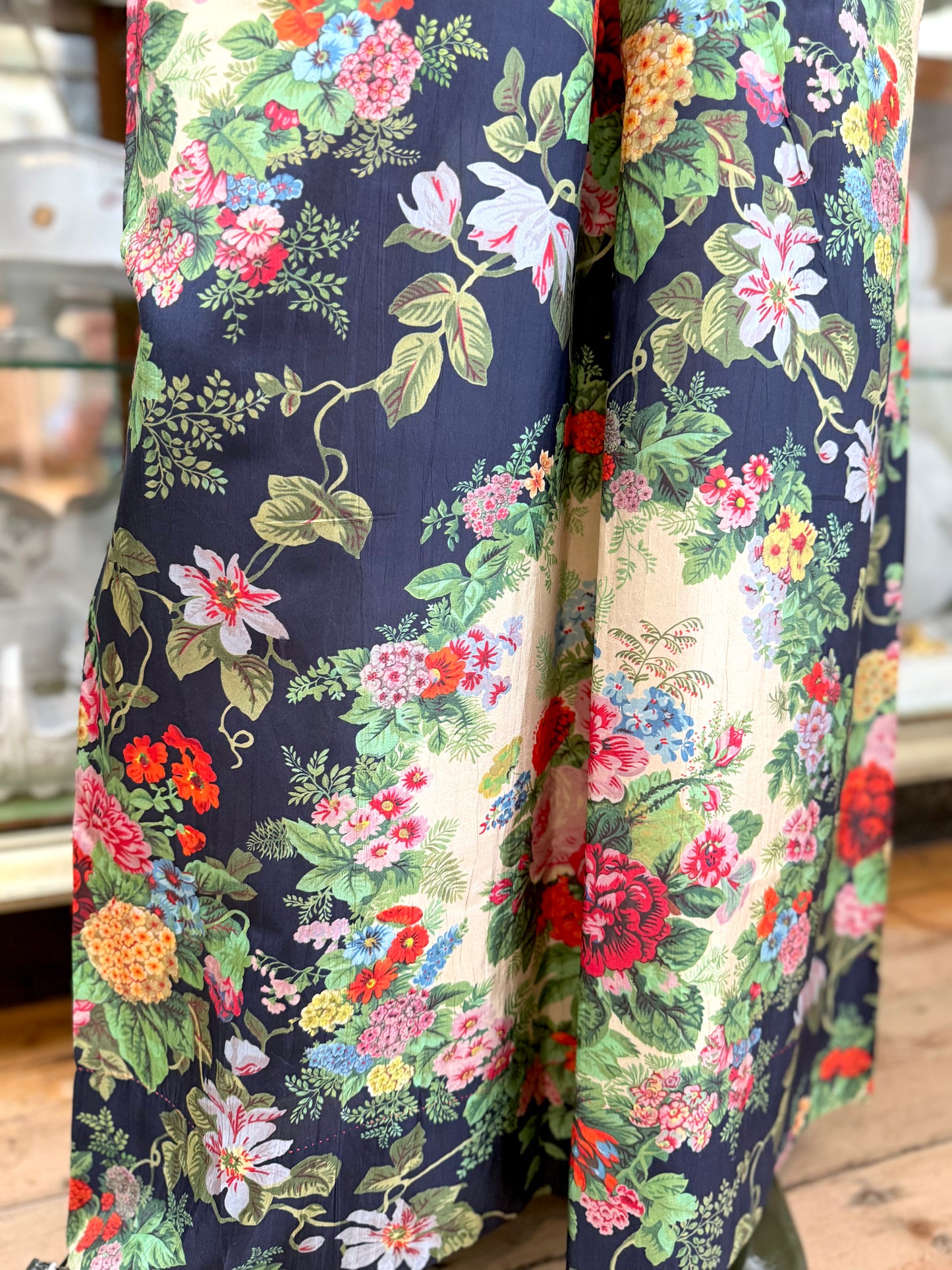 Péro Navy Floral Silk Pants
