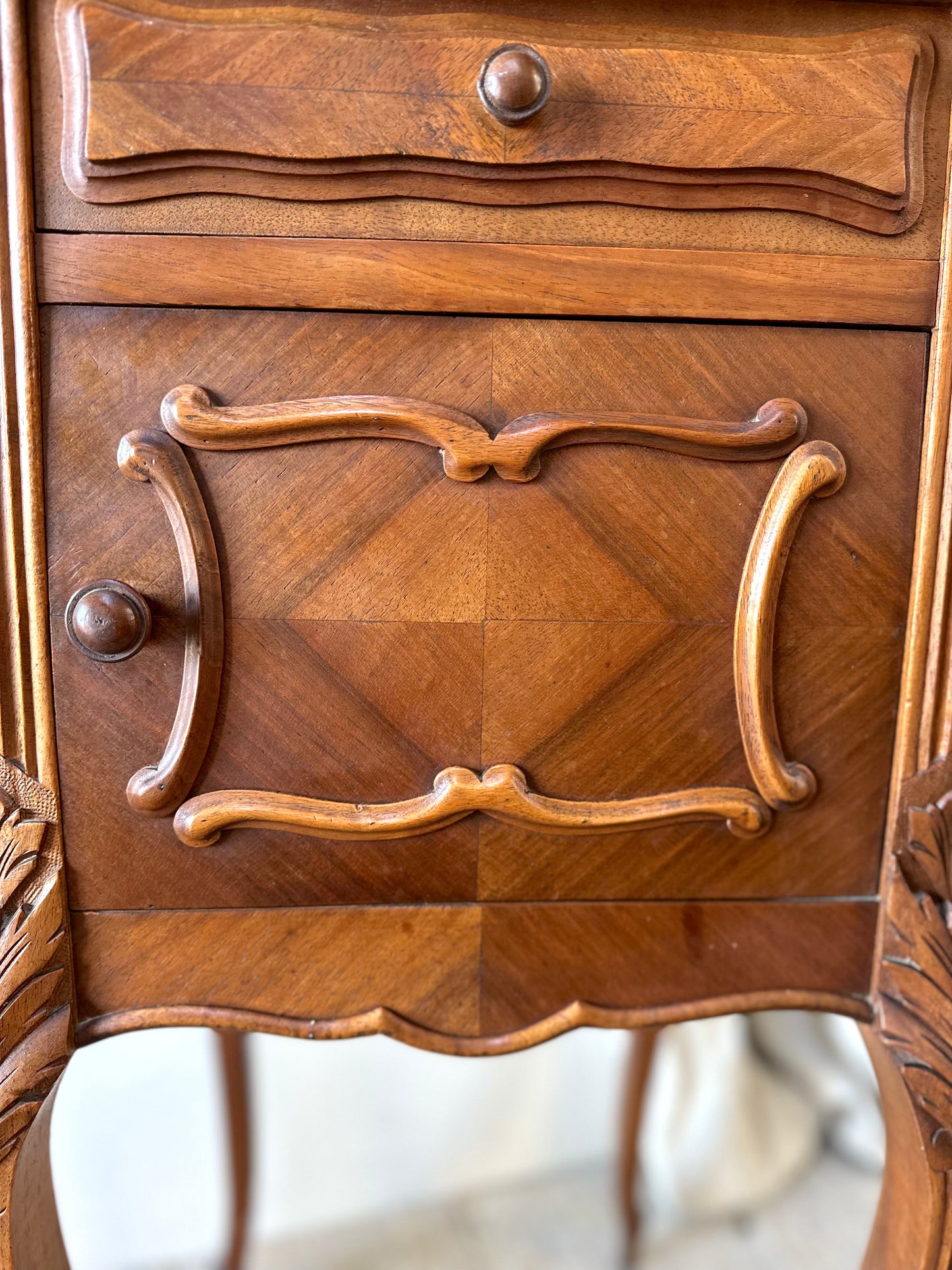 Antique French Louis XV Quartercut Veneer Bedside Table