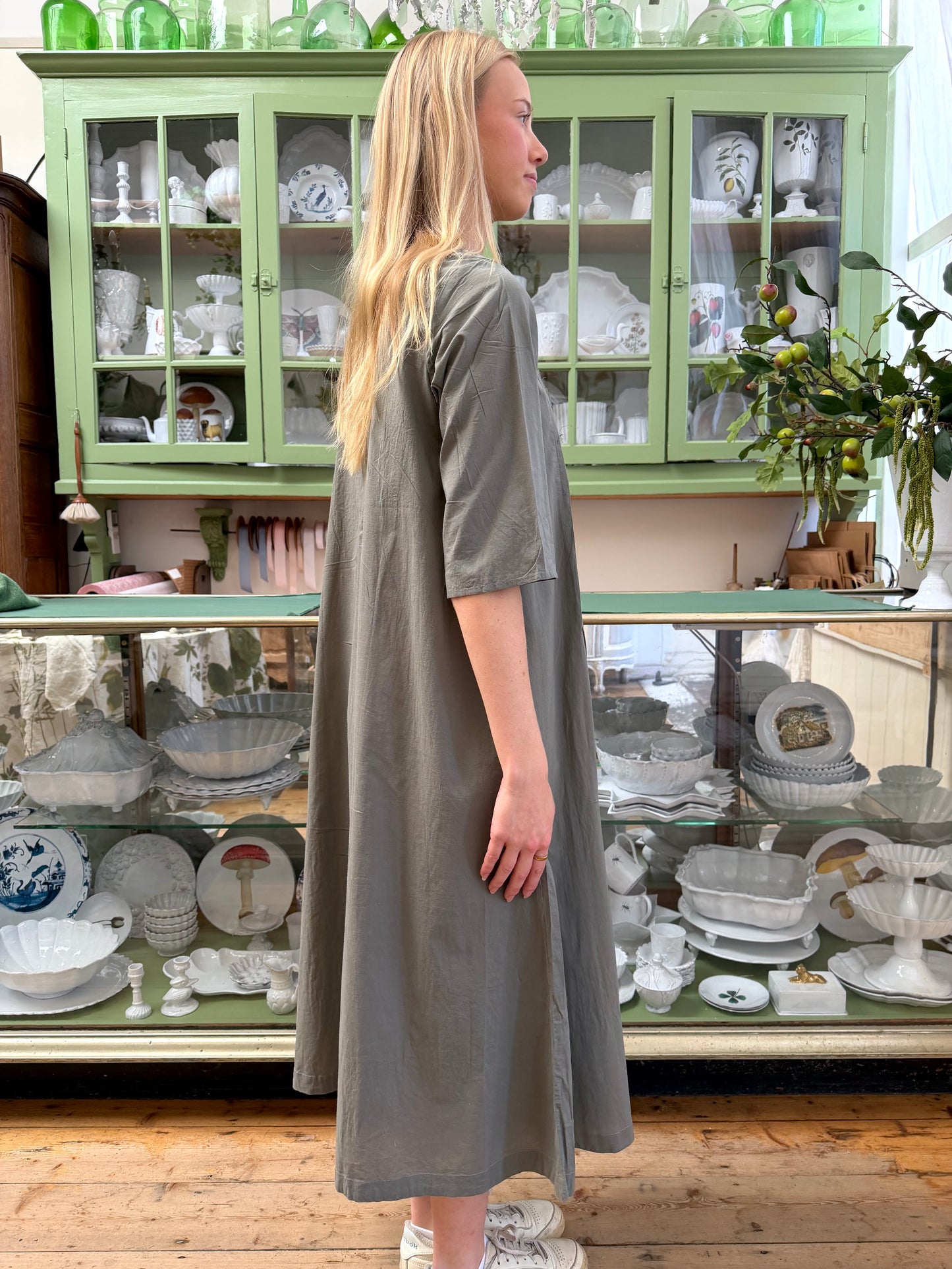 Sula Long Pleat Dress - Shadow