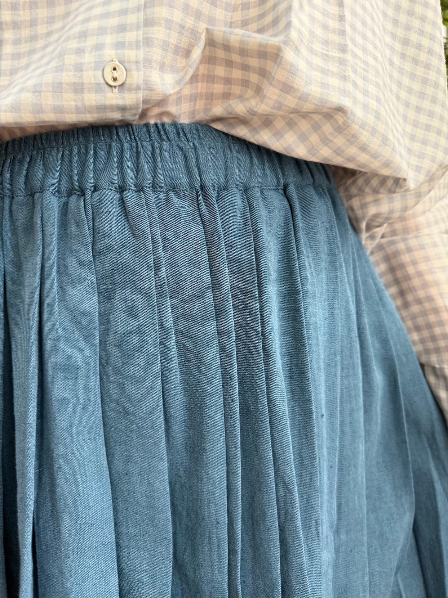 Runaway Bicycle Pleated Skirt - Blue