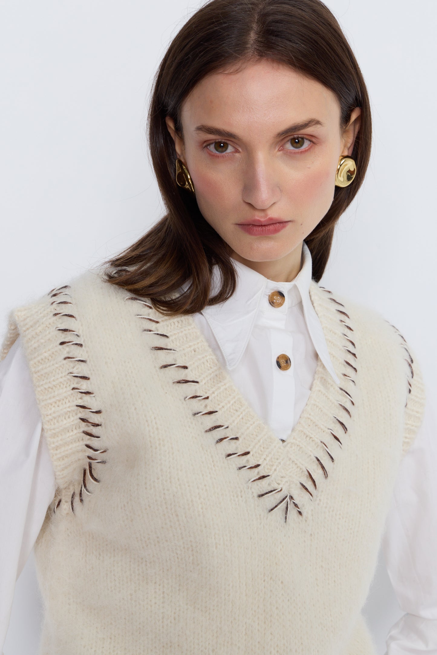 French Alpaca Knit Vest With Contrast Stitching - Ivory
