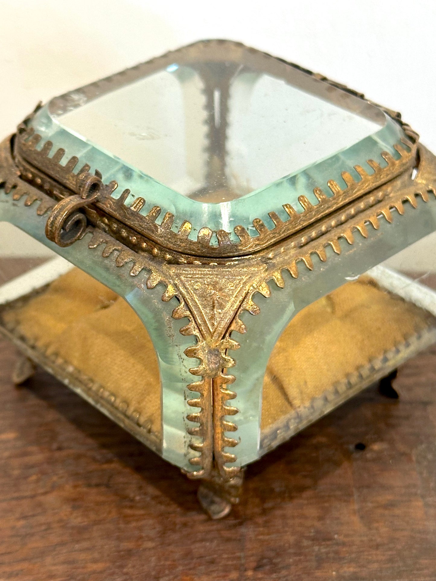 Antique French 'Boîte à Bijoux' Glass Jewellery Box - Medium Square - Mustard
