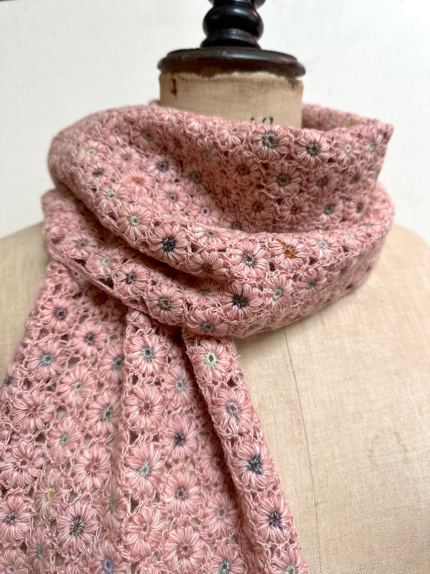 Sophie Digard Crochet Wool Scarf Pink Daisy Chains