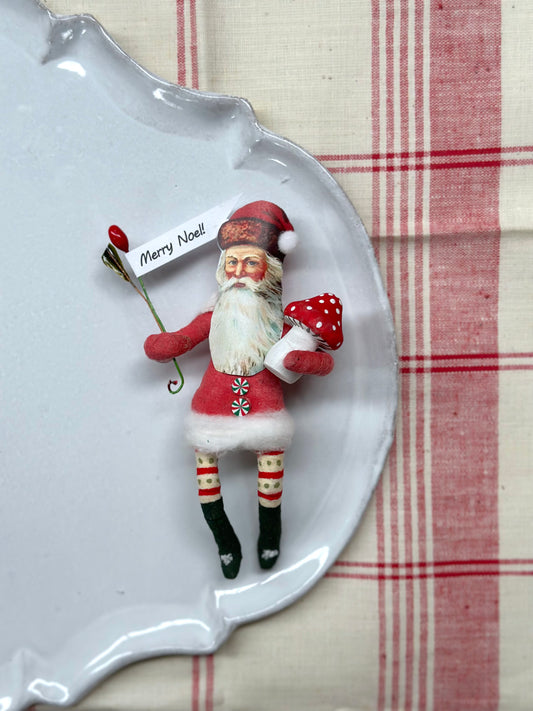 Vintage by Crystal Handspun Cotton Nostalgic Hanging Santas & Radish