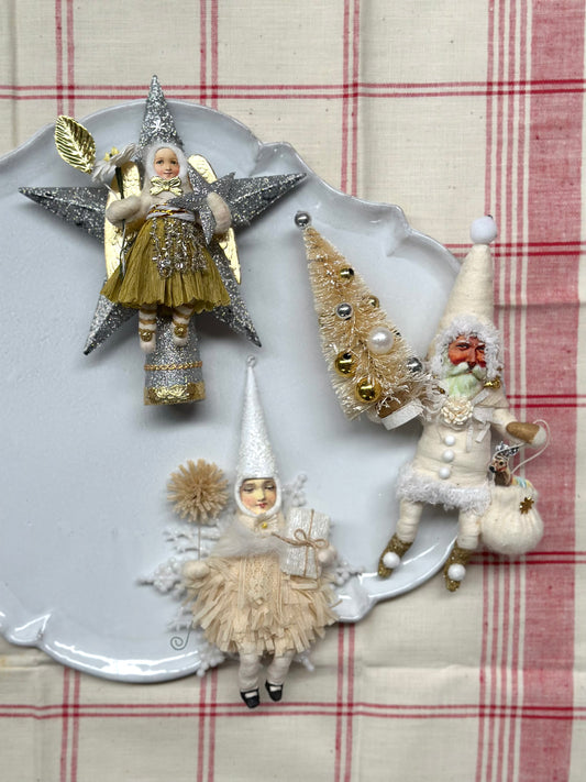 Vintage by Crystal Handspun Cotton Cream & Gold Hanging Ornaments