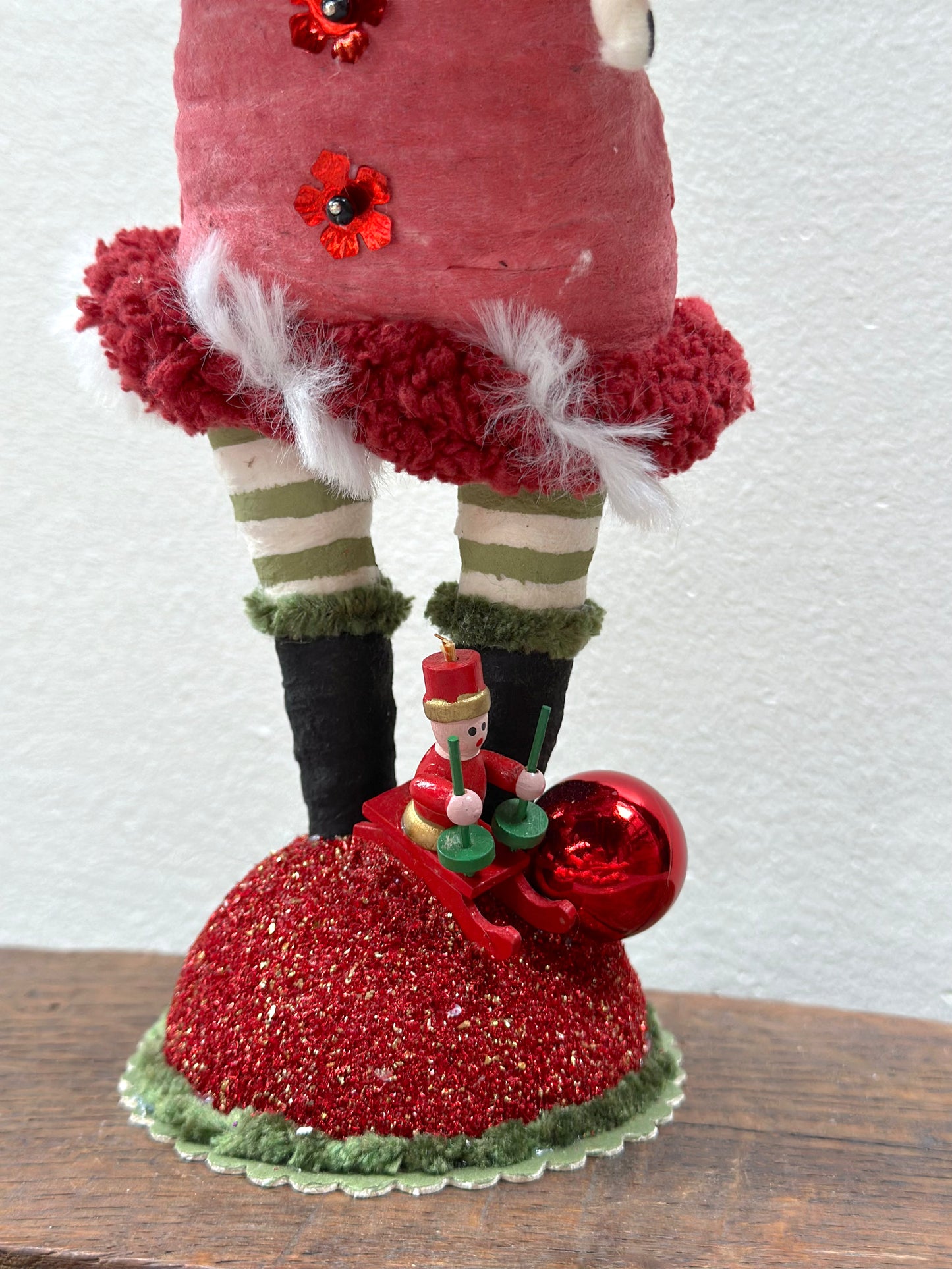 Vintage by Crystal Handspun Cotton Standing Santas
