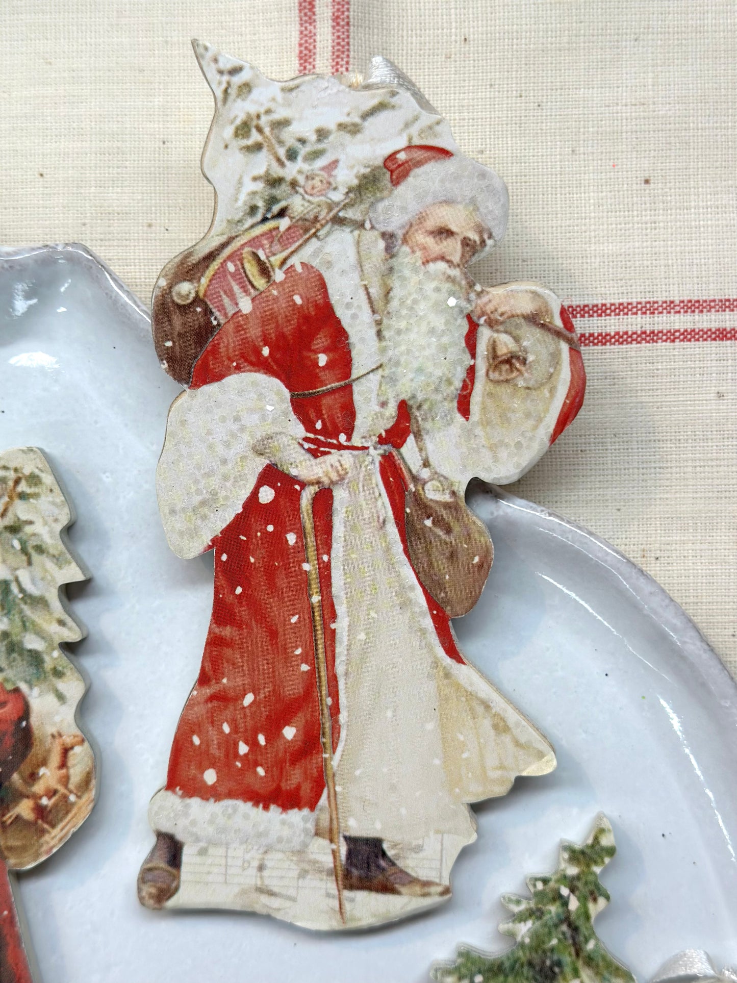 Nostalgic Wooden Santas - Set Of 4 - Woodland Christmas
