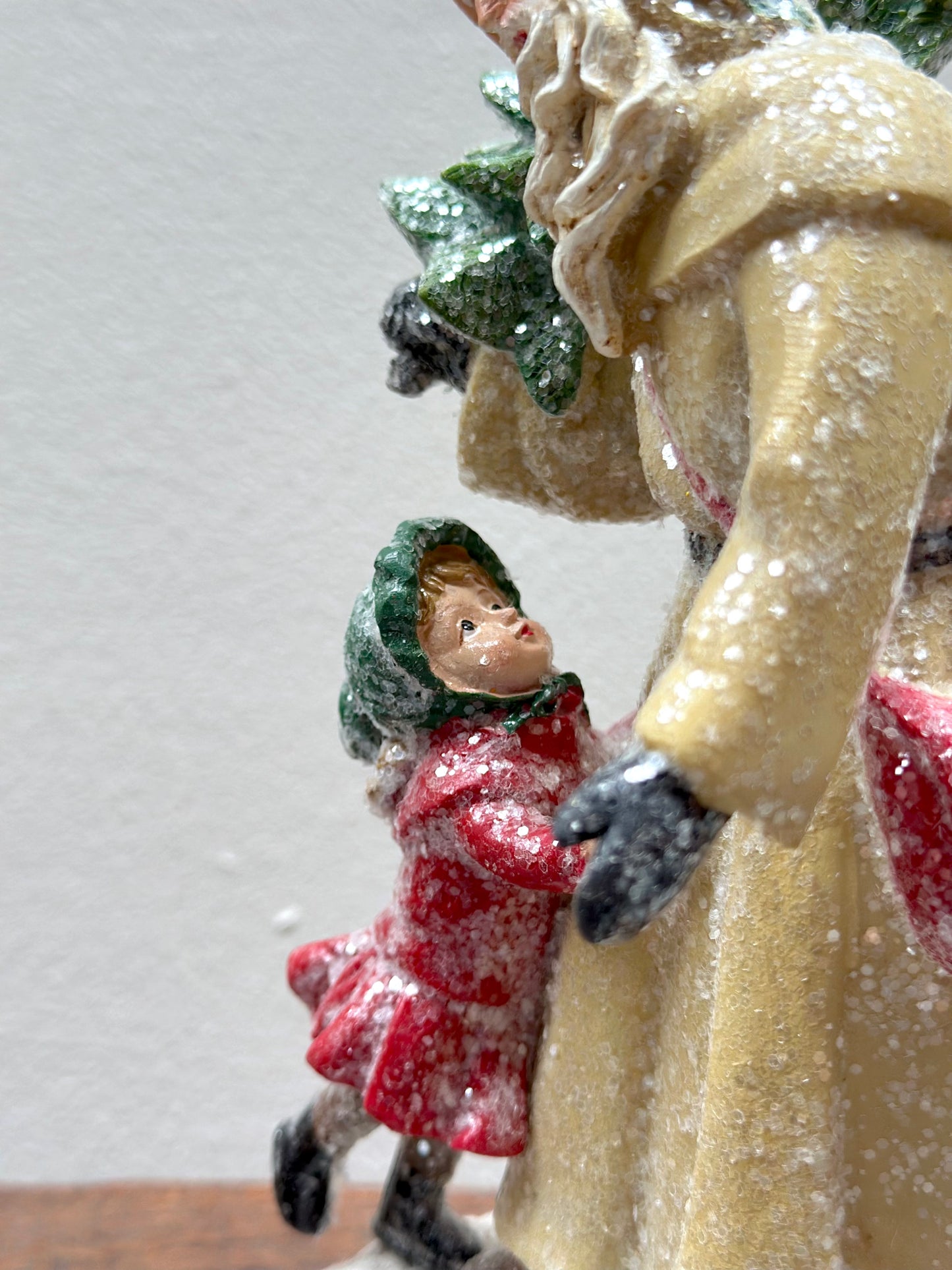 Santa & Girl - Standing Ornament - Woodland Christmas