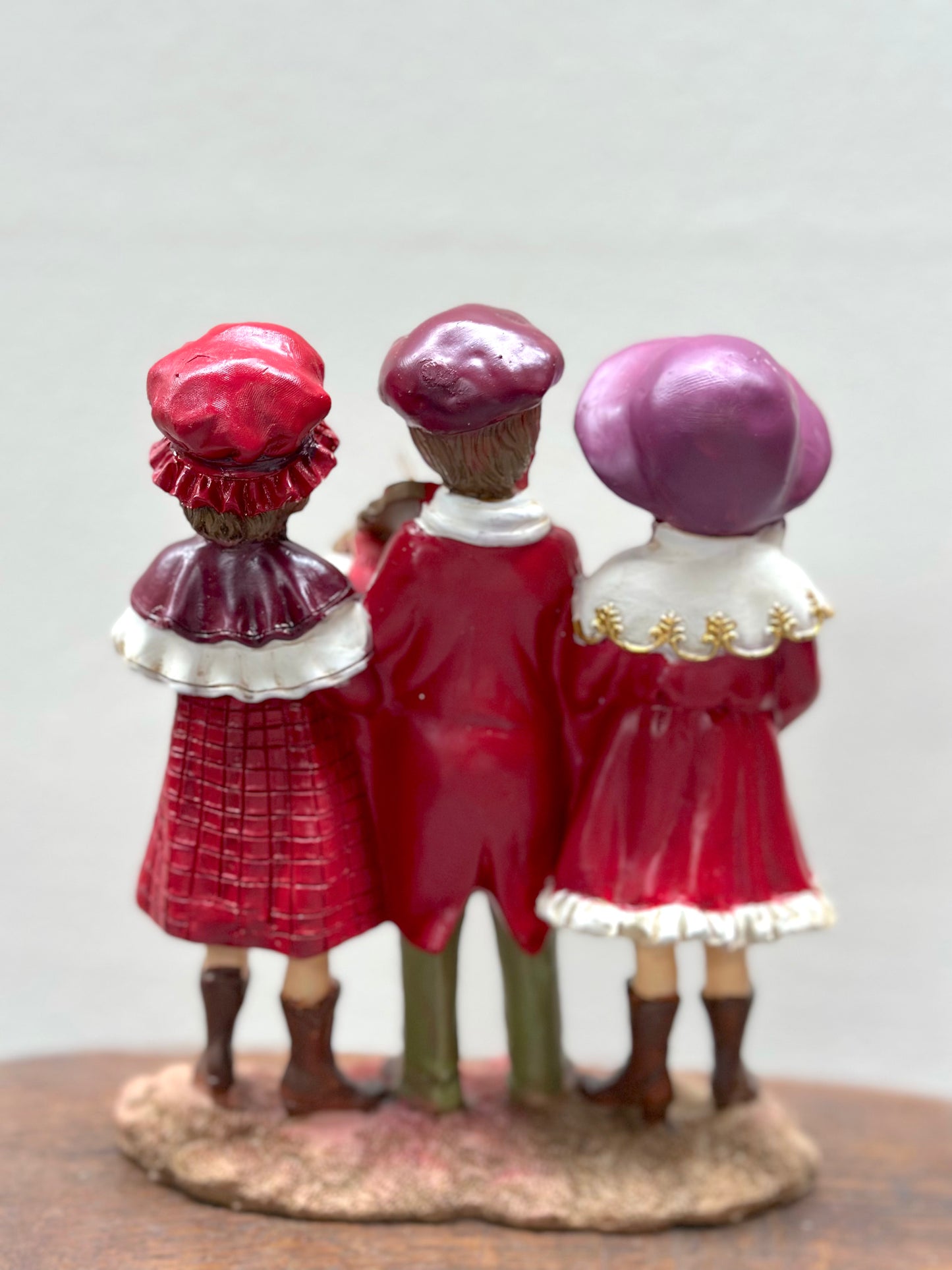 Carol Singing Children - Standing Ornament - Woodland Christmas
