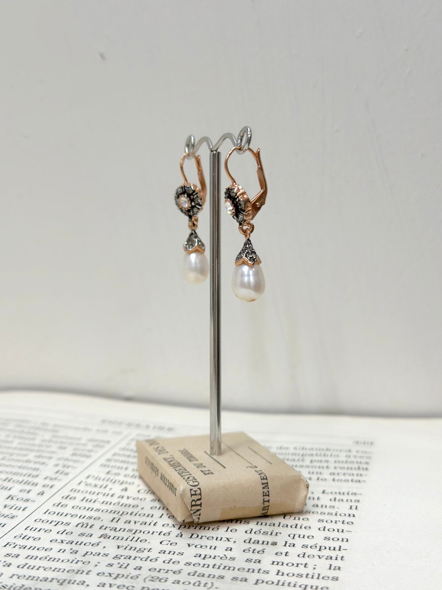 Italian Small Crystal Flower Earring With Pearl Teardrop
