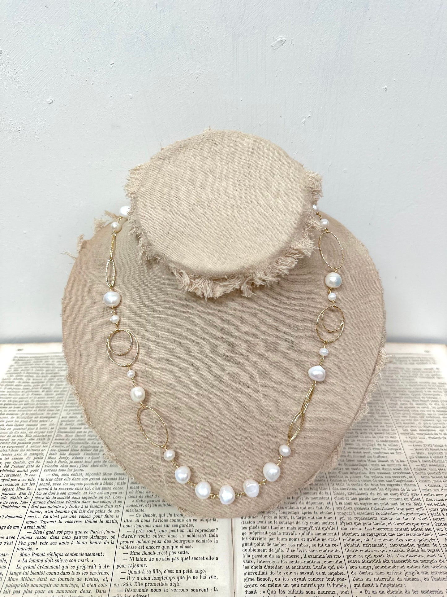 Italian Pearl And Yellow Gold Circle Link Necklace