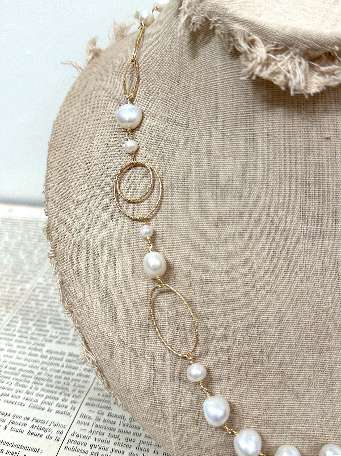Italian Pearl And Yellow Gold Circle Link Necklace