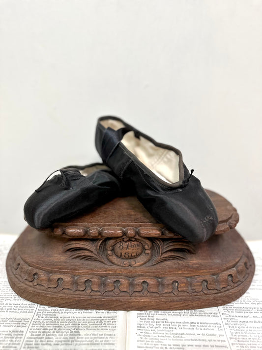 Antique English Black Satin Pointe Shoes