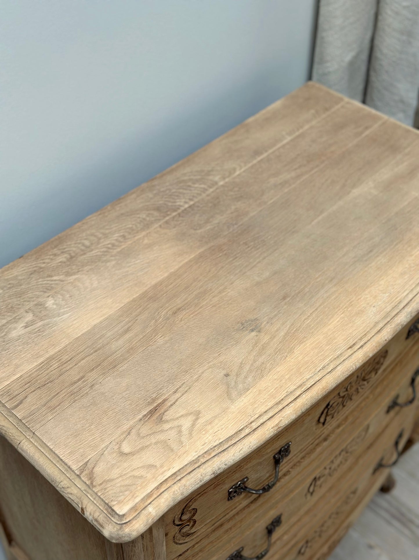 Antique French Louis XV 3 Drawer Commode