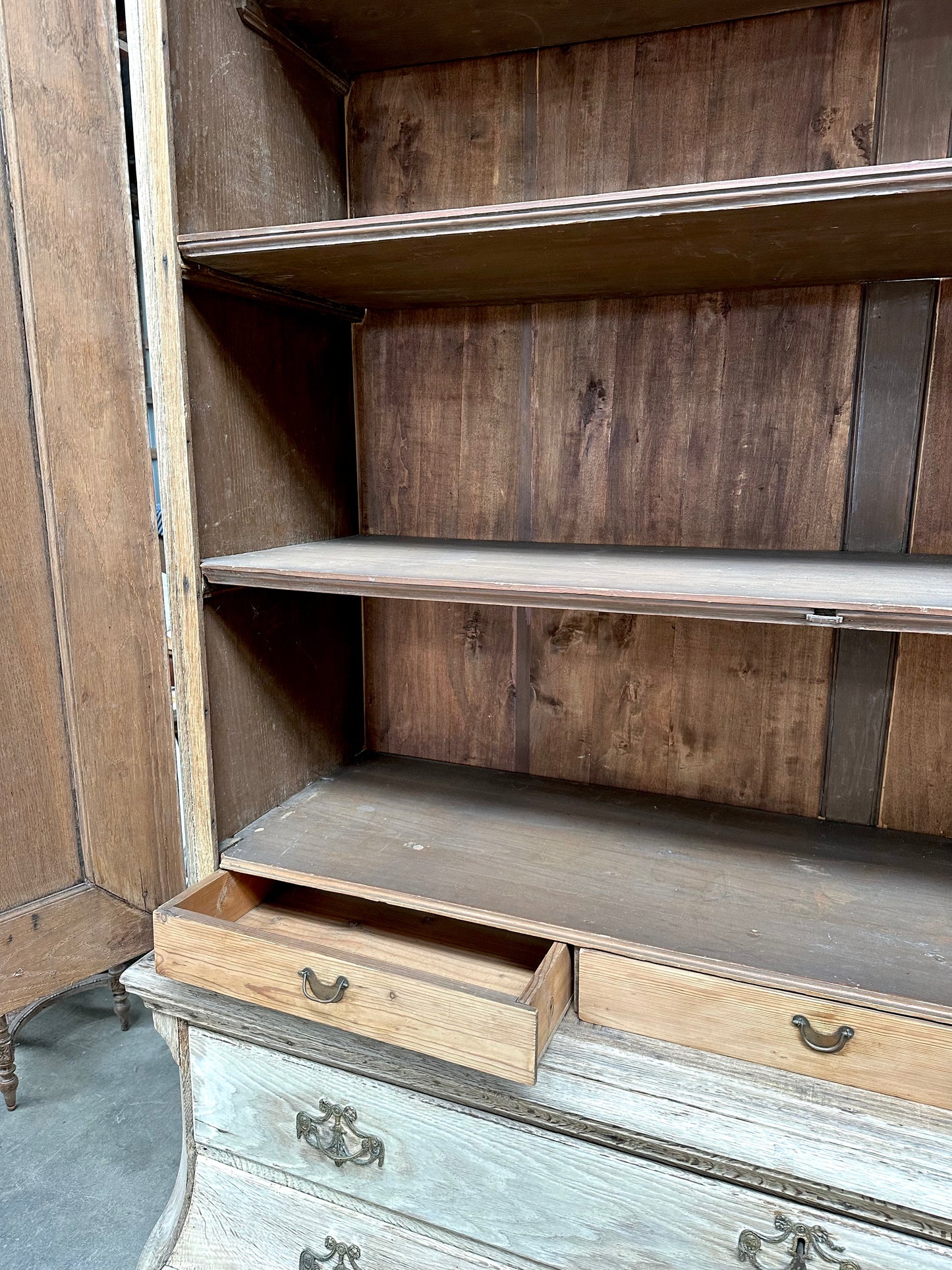 18th Century Dutch Linen Press