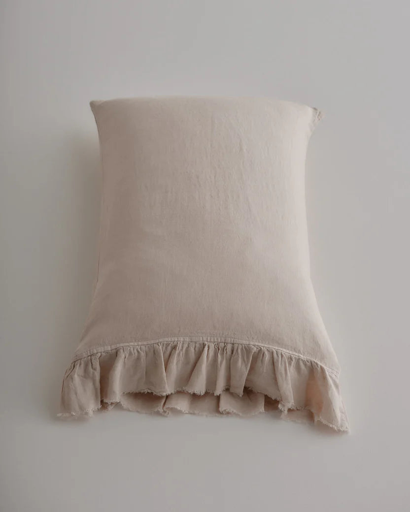 Hale Mercantile 'Kristine' Frill End Standard Linen Pillowcase