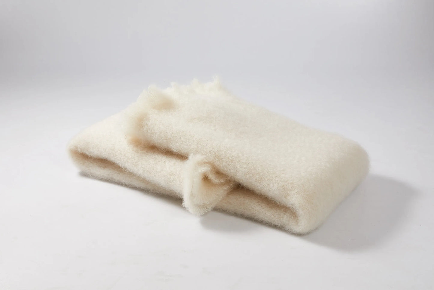 Mantas Ezcaray Natural Mohair Blanket