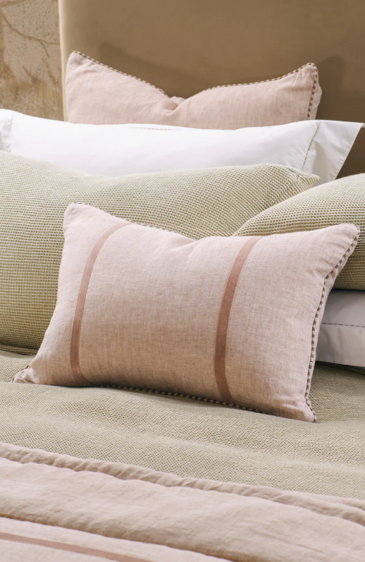 Bianca Lorenne 'Luchesi Pink Clay' Rectangle Cushion