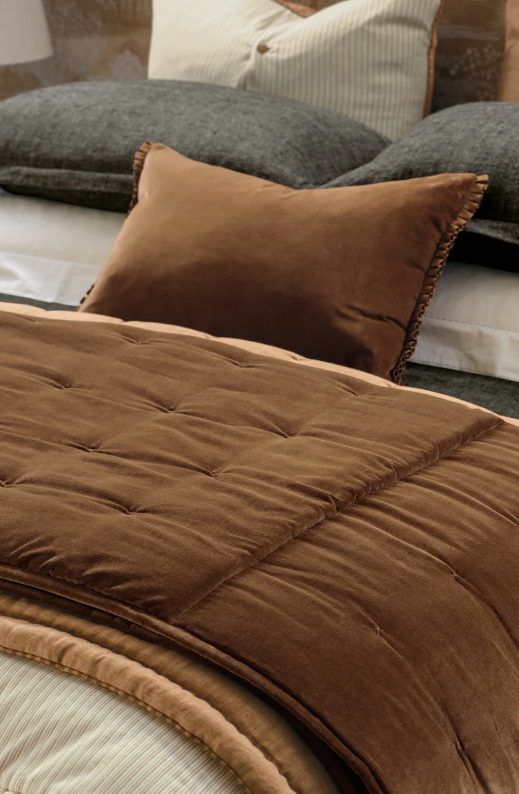 Bianca Lorenne 'Plissado Sienna' Comforter