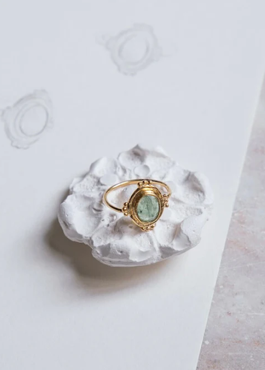 Alix d. Reynis Agathe Green Kyanite Ring