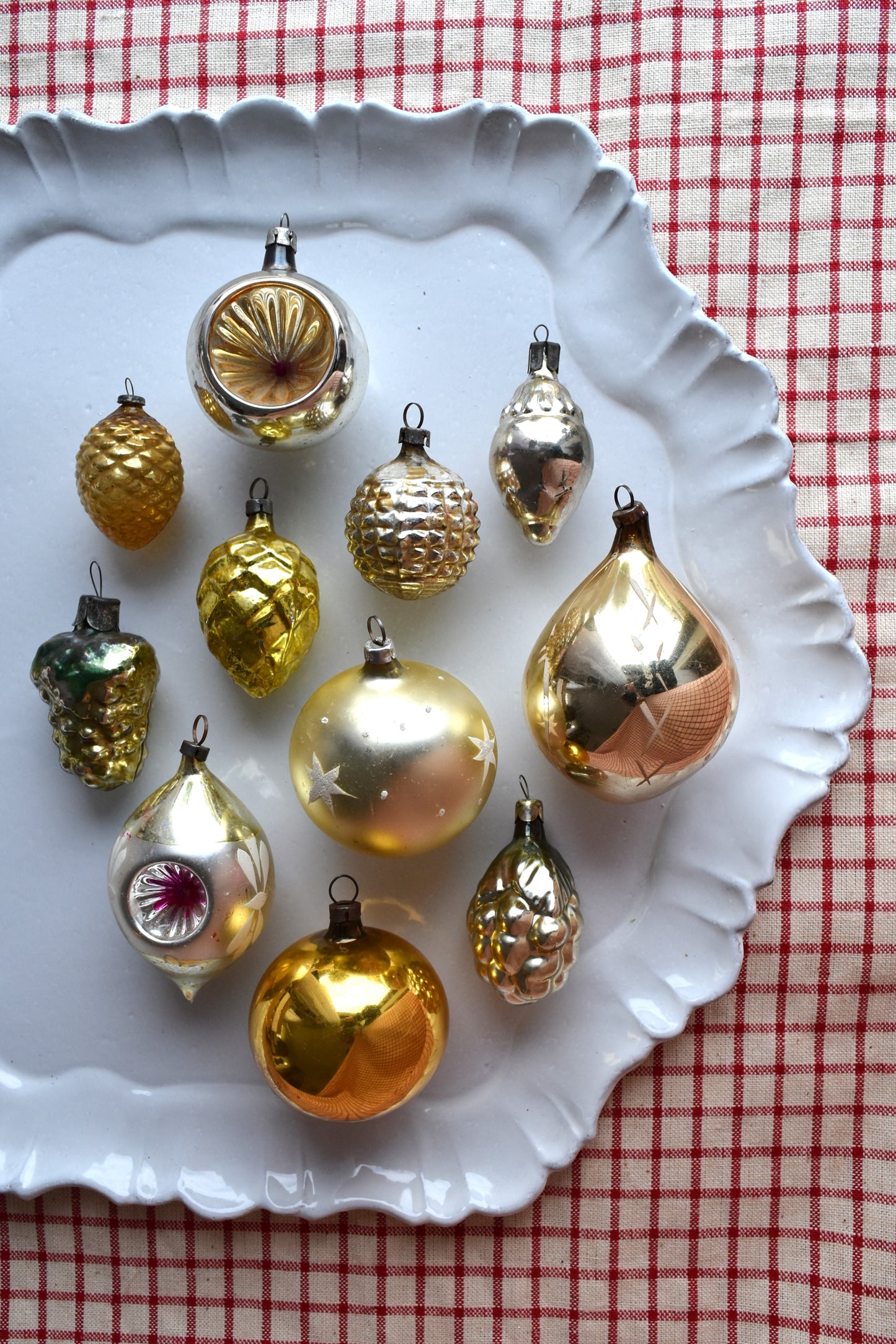 Vintage European Ornament Set - Pale Gold I