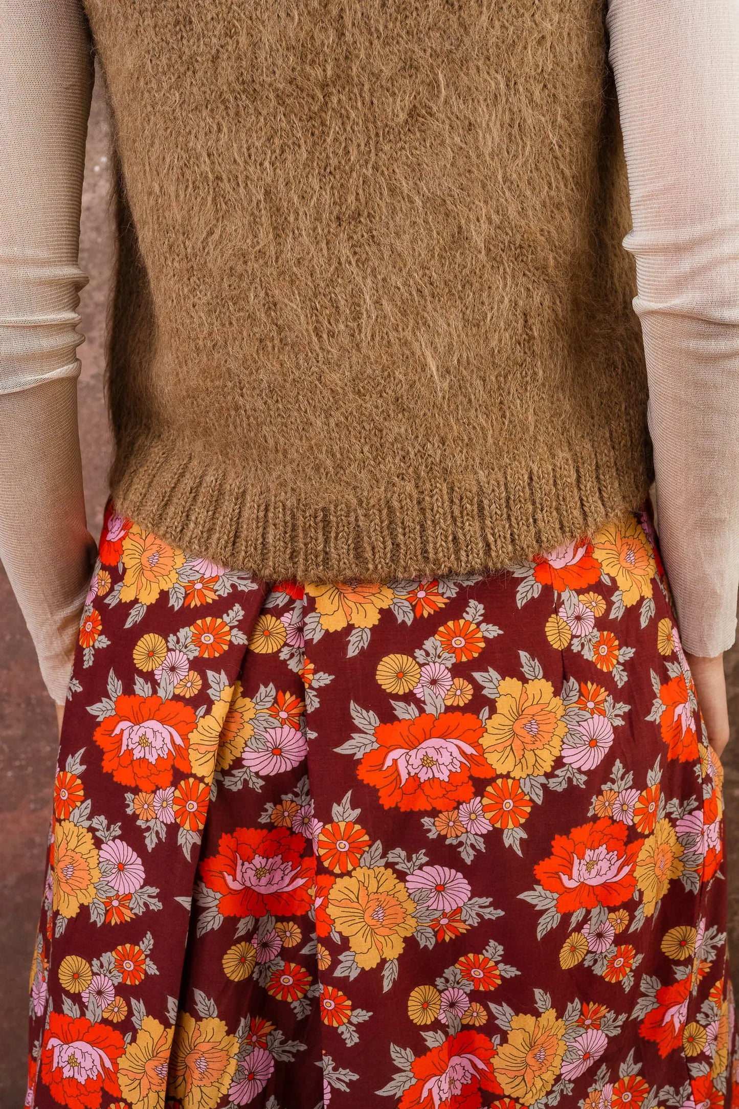 Sula Fluffy Alpaca Knit Vest - Beige