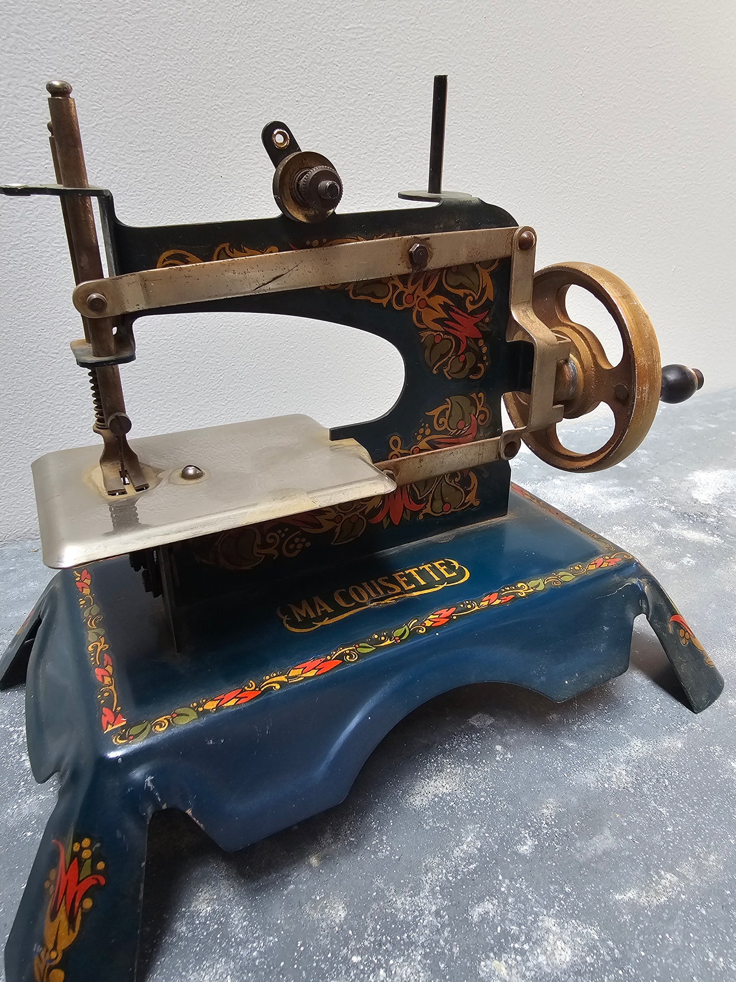 Antique French 'Ma Cousette' Hand-Crank Sewing Machine - V
