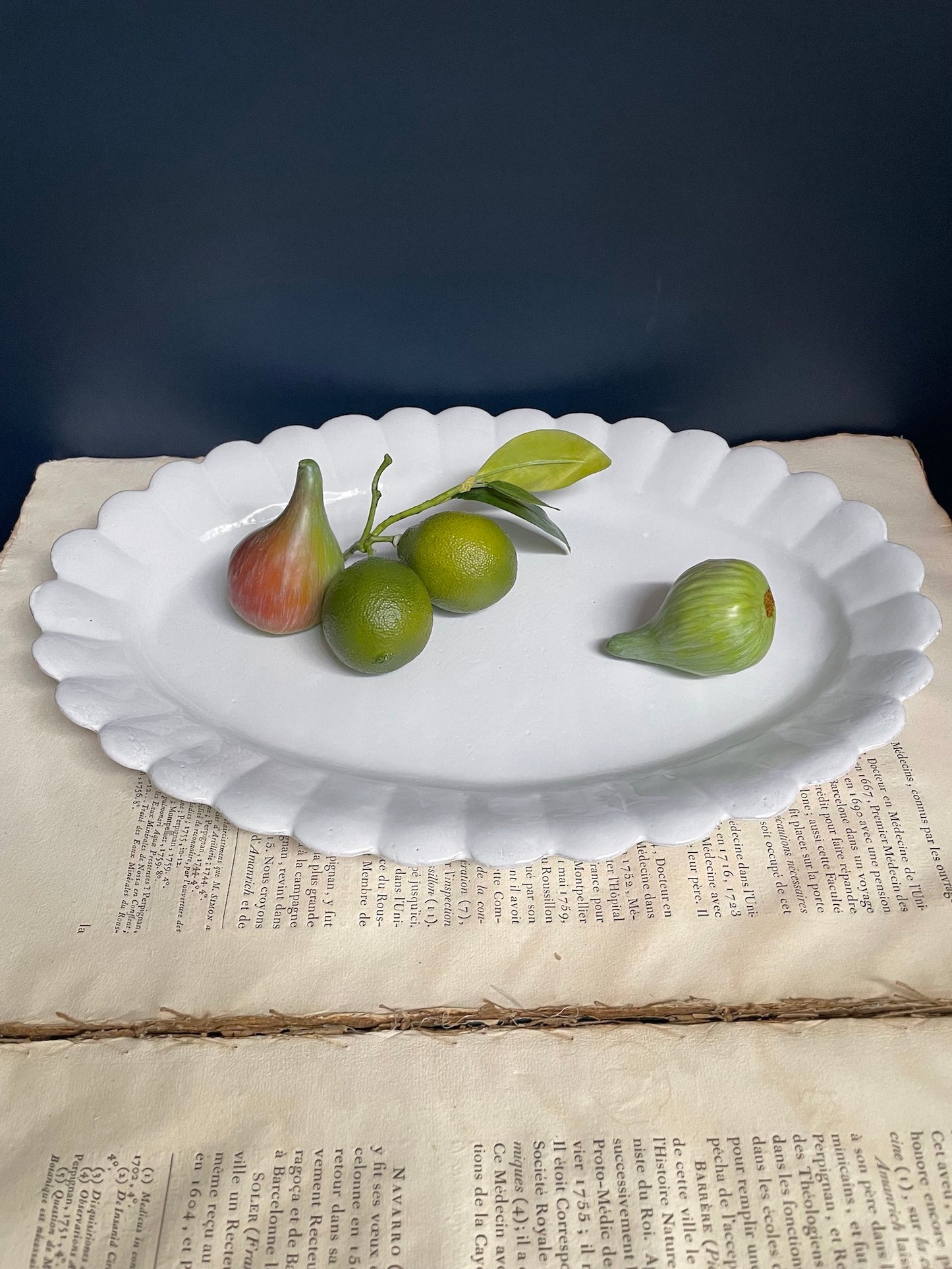 Astier de Villatte Large Deep Oval Marguerite Platter