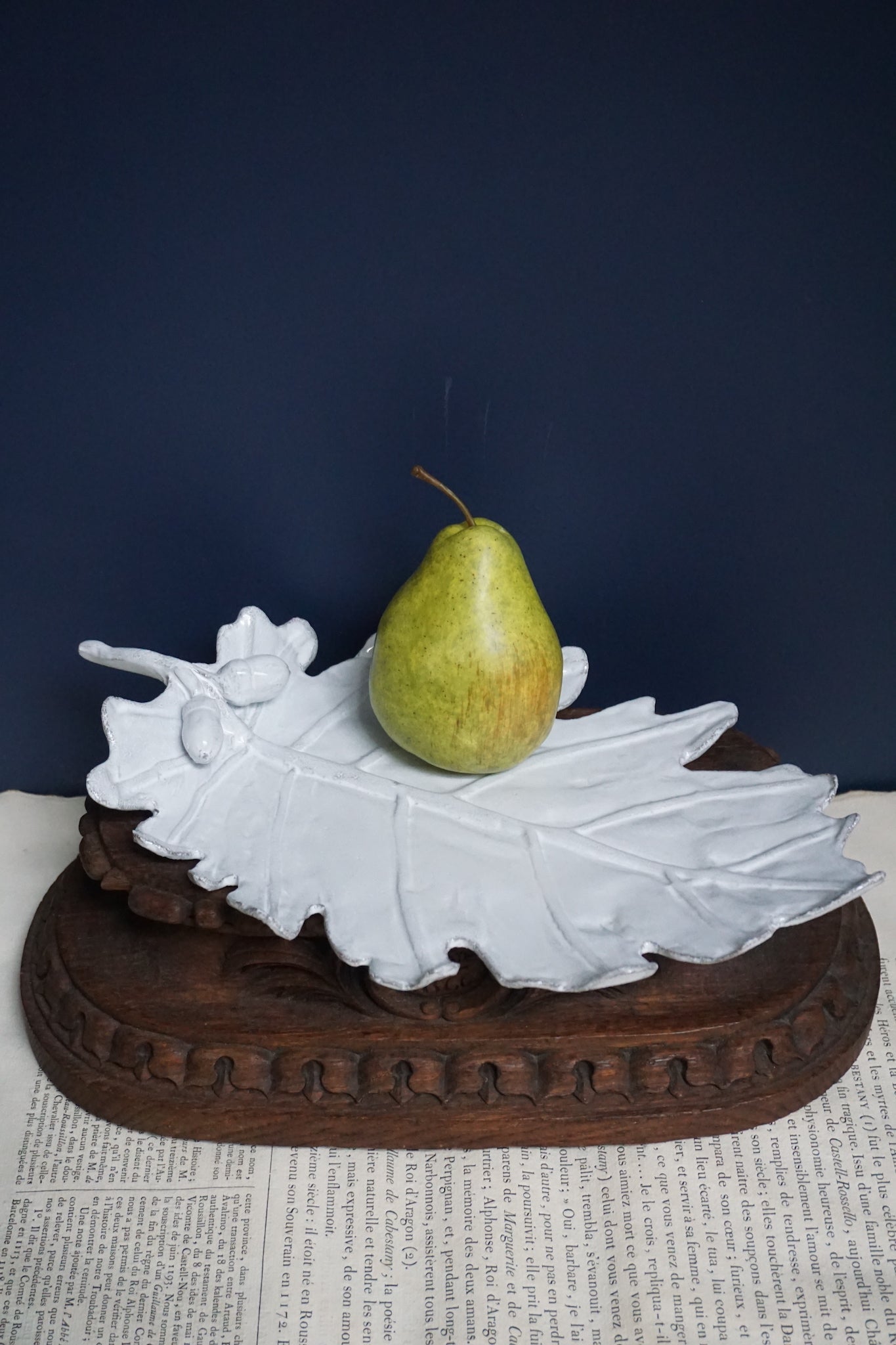 Astier de Villatte Setsuko Oak Leaf Ornament