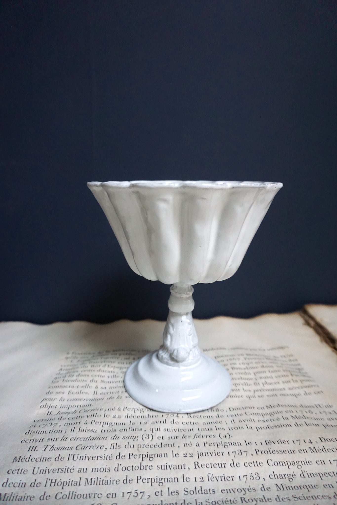 Astier de Villatte Small Tom Bowl on Stand