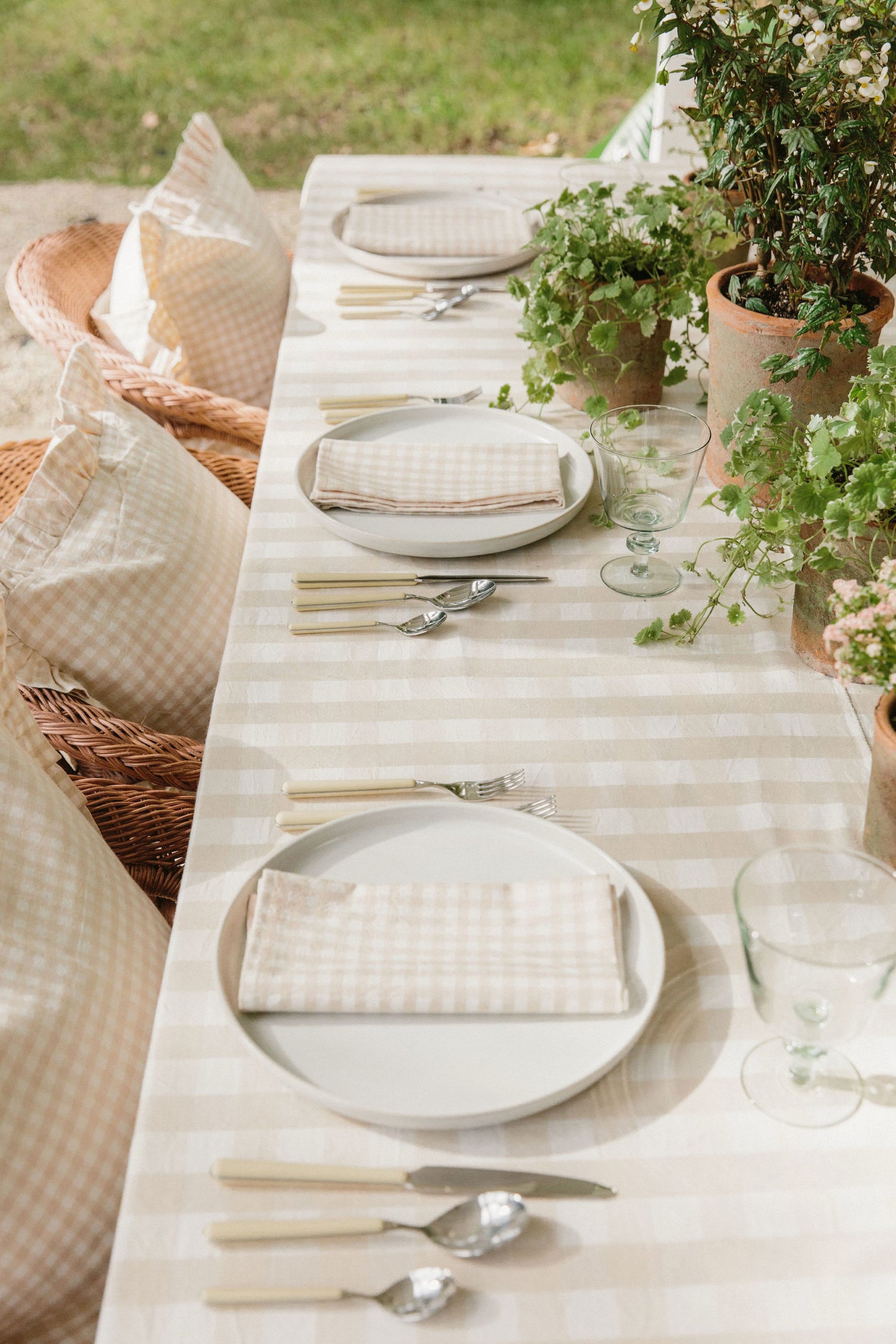 Heather Taylor Home 'Mini Gingham - Cream' Linen Napkins Set of 4